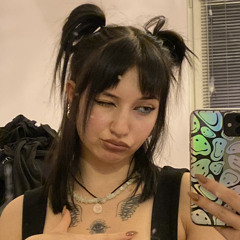 Eszter Mira