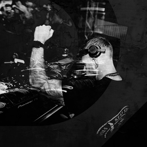 Enrico Sangiuliano - The Techno Code X Roman Adam - Connection (TIWEA Mash Up) FREE DOWNLOAD