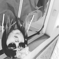 R U S S M E R C U R Y 👁‍🗨