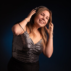 DJ CECILIA