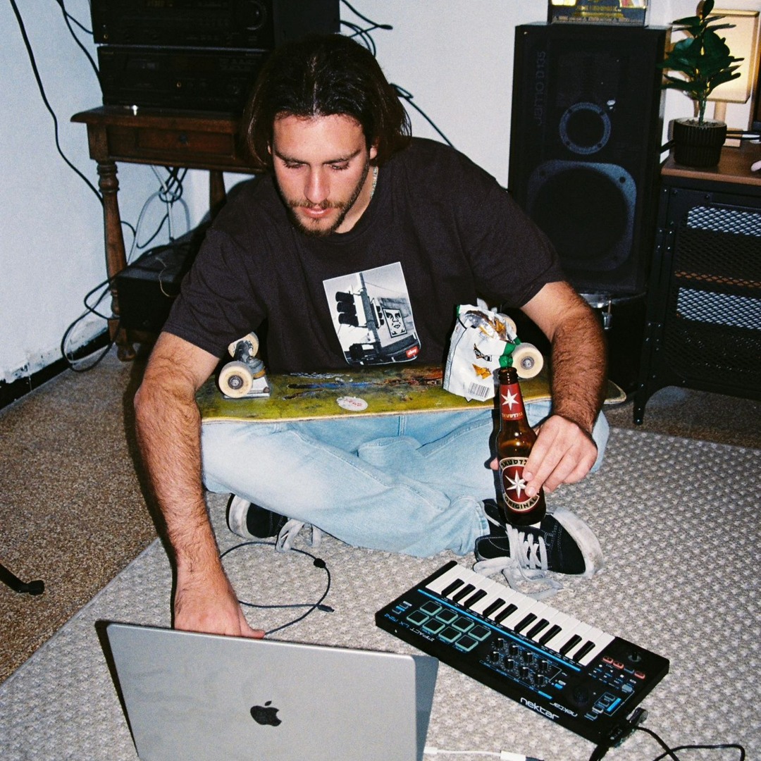 Stream Thomas G music | Listen to songs, albums, playlists for