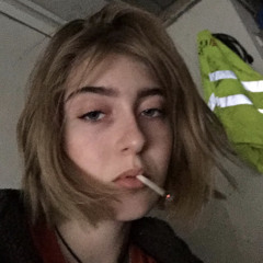 Clairo🌻🌻