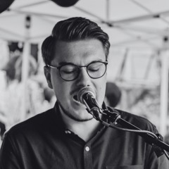 Tom André