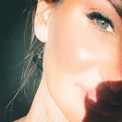 Isabella_pvcy