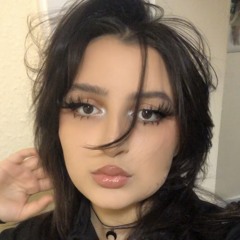 bee🧟‍♀️