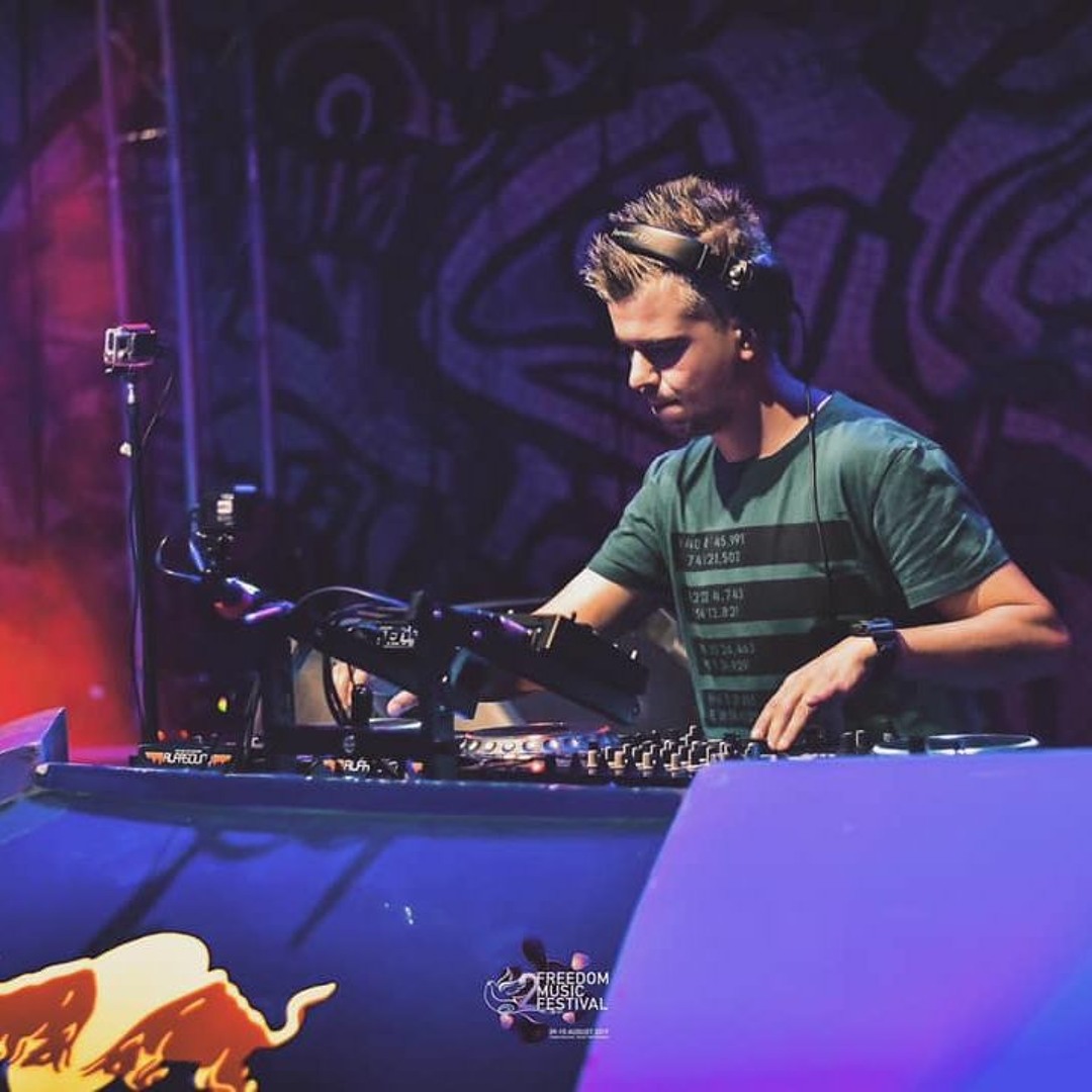 Stream Dj C2 music | Listen to songs, albums, playlists for Stream Dj C2 music | Listen to songs, albums, playlists for