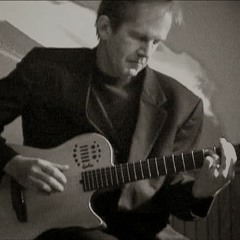 Mark Lynch - solo guitar