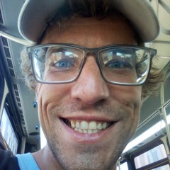 Aaron Oakes