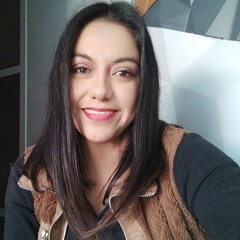 Lyzzi Moon