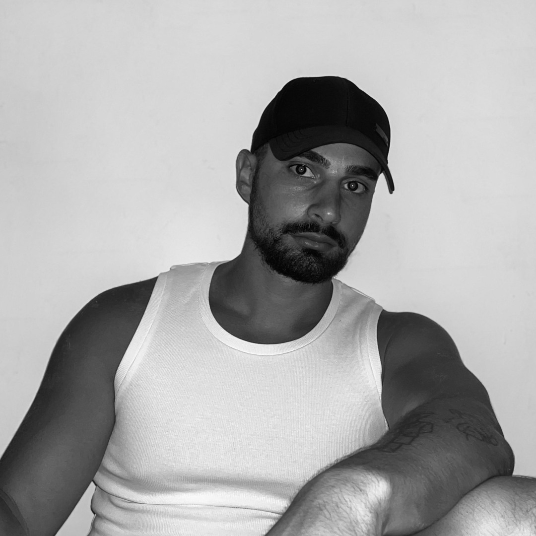 Stream Dee R music | Listen to songs, albums, playlists for free