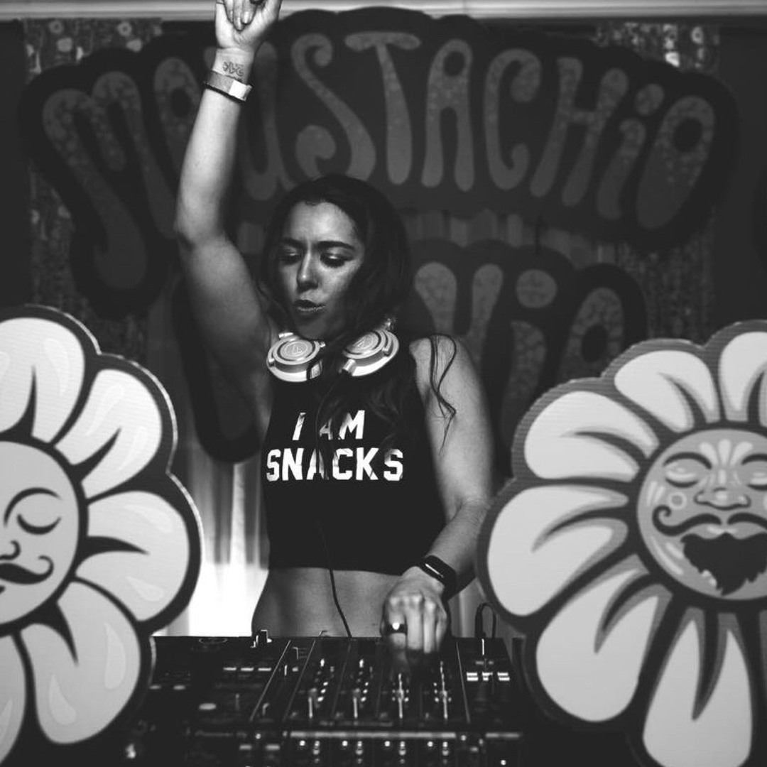 Snacks 🥞’s avatar