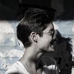 Tati Lavie