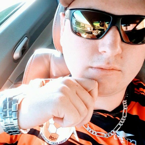 MC_Don_Juan_e_MC_Kapela_-_O_Mundão_Girou_-_200_Por_Hora__Djay_W_.mp3