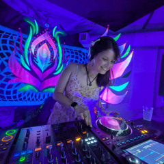 Shakti Bloom Dj