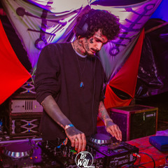 Alien Contact Live
