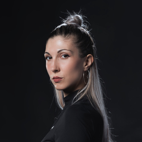 Lucy Snake artist photo