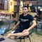 Đức tập đánh nhạc