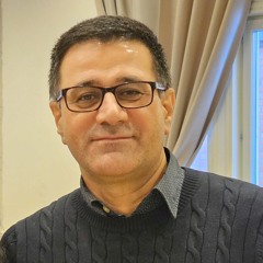 Azad Banayi