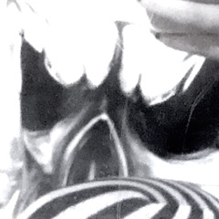 close ur eyes n make a wish