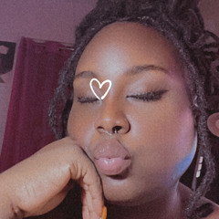 Kerri🐝