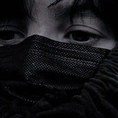 𝐦𝐚𝐯𝐢𝐬 ‧₊˚ // скатился от отчания