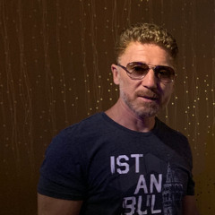 AK Custom Cabinet Maker