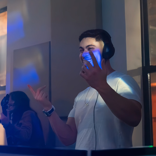 DJ CHAI artist photo