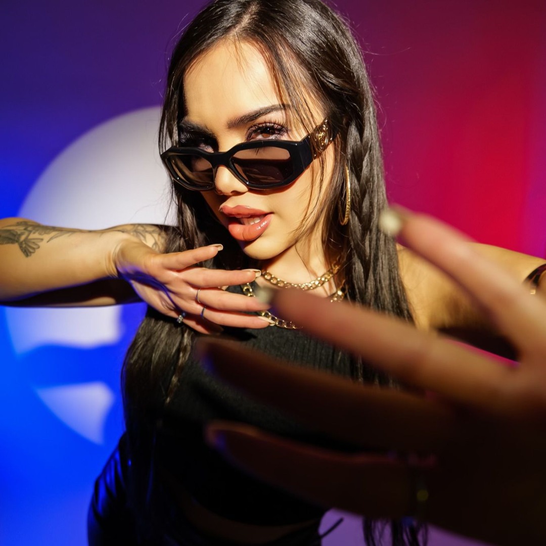 Stream lily_c_rose music | Listen to songs, albums, playlists for