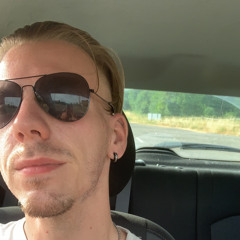 Neiluuuj_
