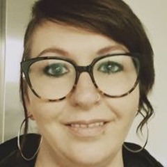 Essie Loves 😻Lizzy & Luna😻