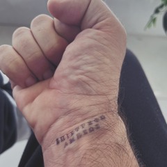 π