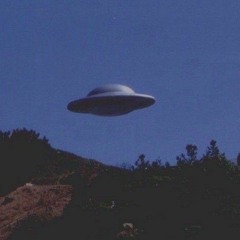 👽