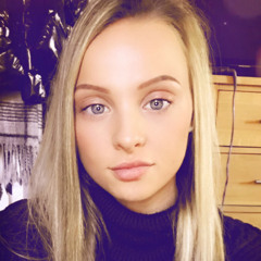 hollylevibarker