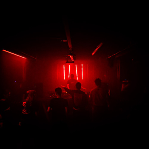 XDRAIIN - Troublemaker [FREE DOWNLOAD]
