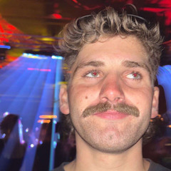Jesse Lynch 25