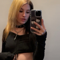 Courtney Summer