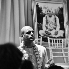kīrtanīyah sadā hari