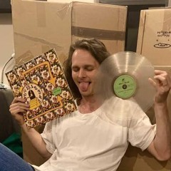 Stew D. Mack nxheesin