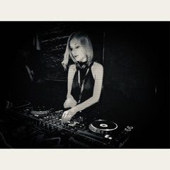 Yasemin Eroglu-pandemic techno
