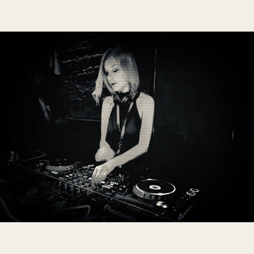 Yasemin Eroglu-pandemic techno