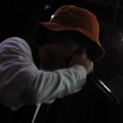 夜詩希