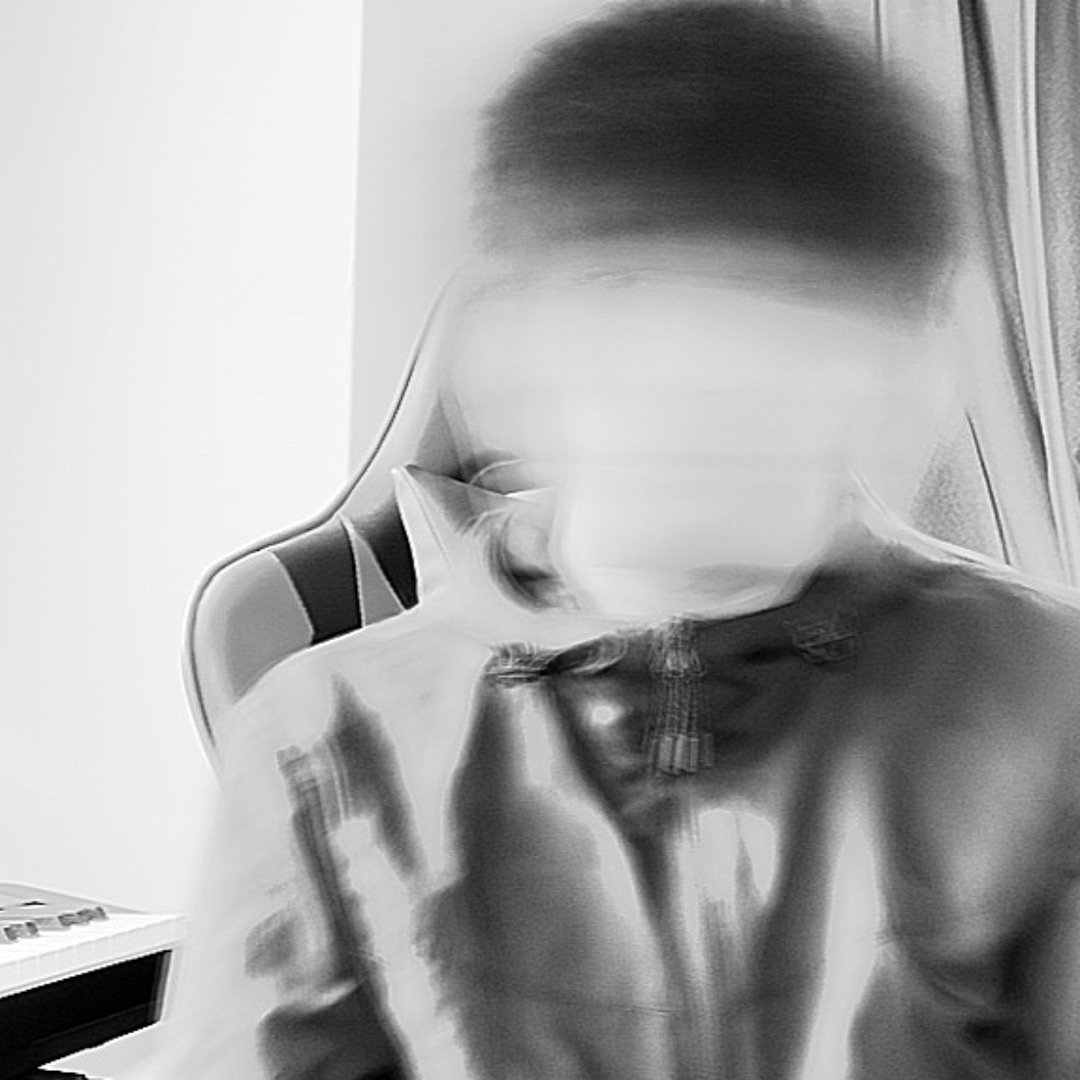 Stream Knows me music | Listen to songs, albums, playlists