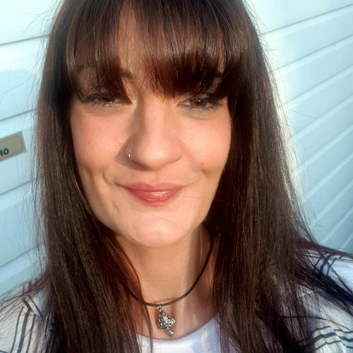 Toni Kneale’s avatar