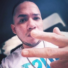 Aaron Flores