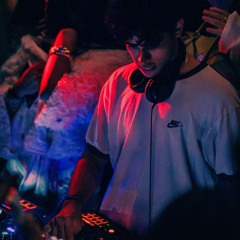 88.9 KXLU mix