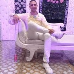 عمر ابو ادم