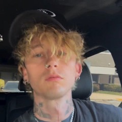 Machine Gun Kelly🪐🎧