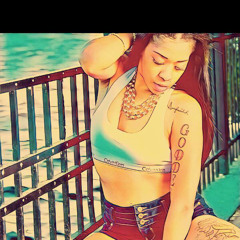 PrettyE🍯💕♎️