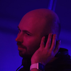 Daniel V.