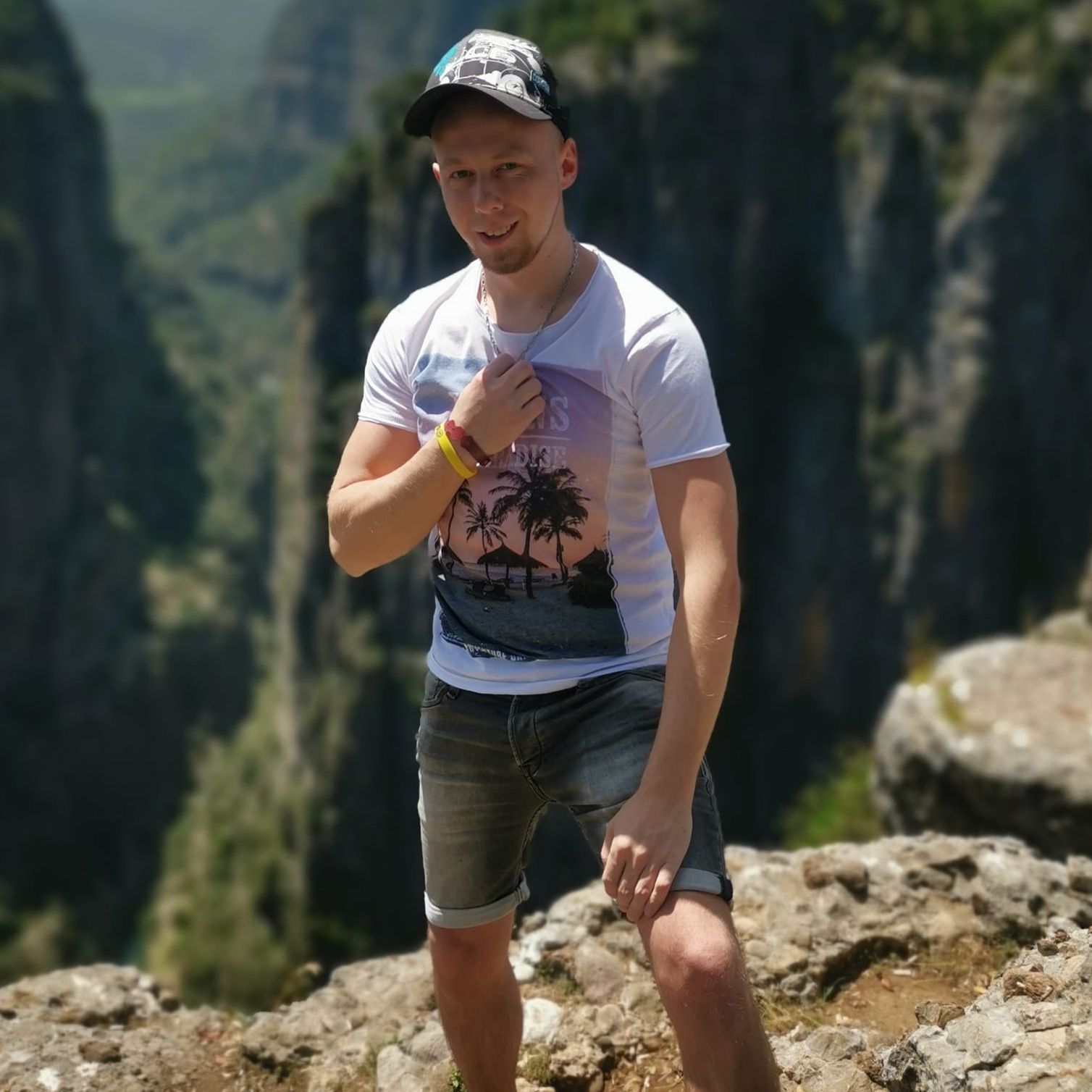 Dj Wolkow [Official] cover art